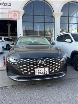 هيونداي أزيرا